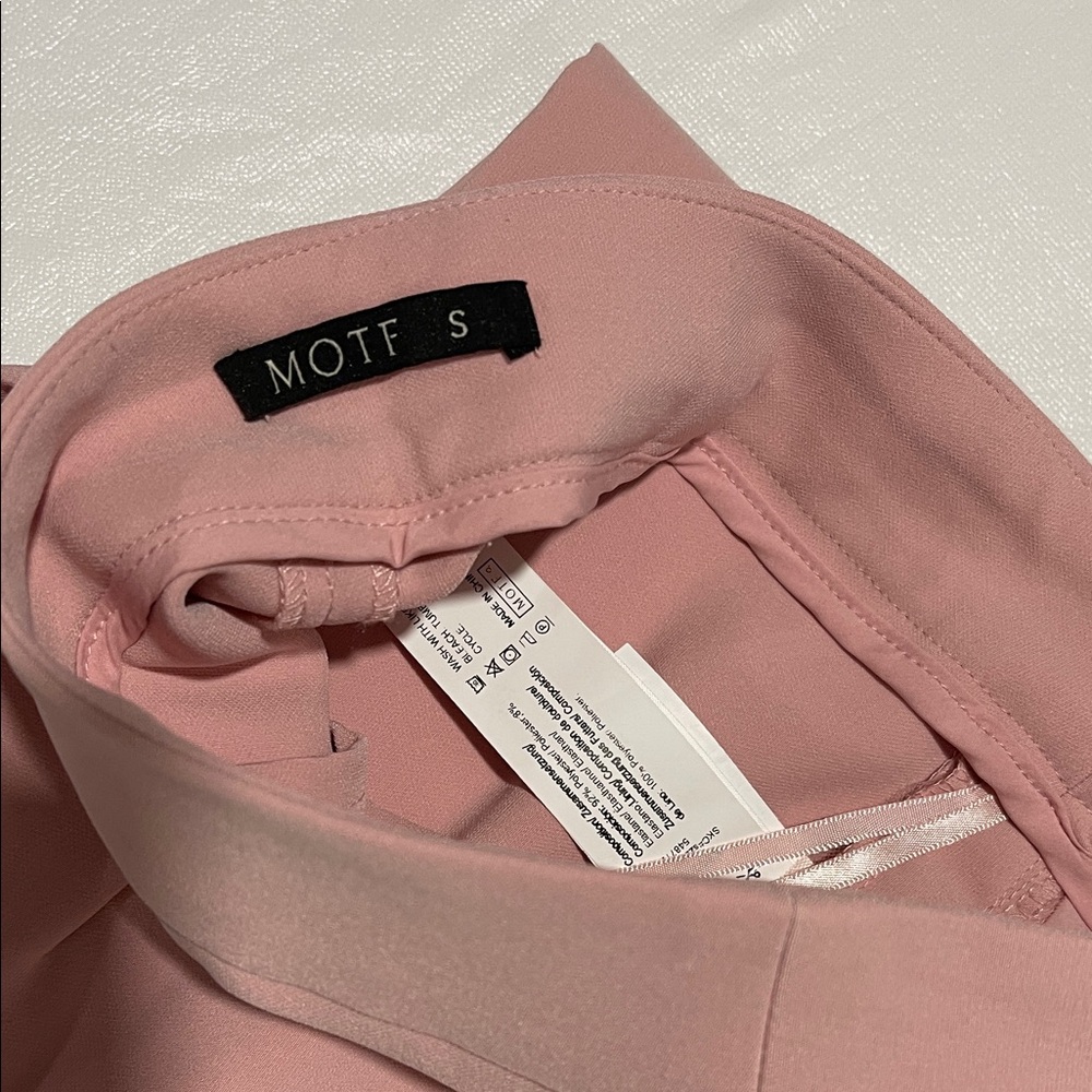 MOTF Pink Tailored Trousers with Embellished Detail | Women’s Small | NWT - Picture 5 of 7